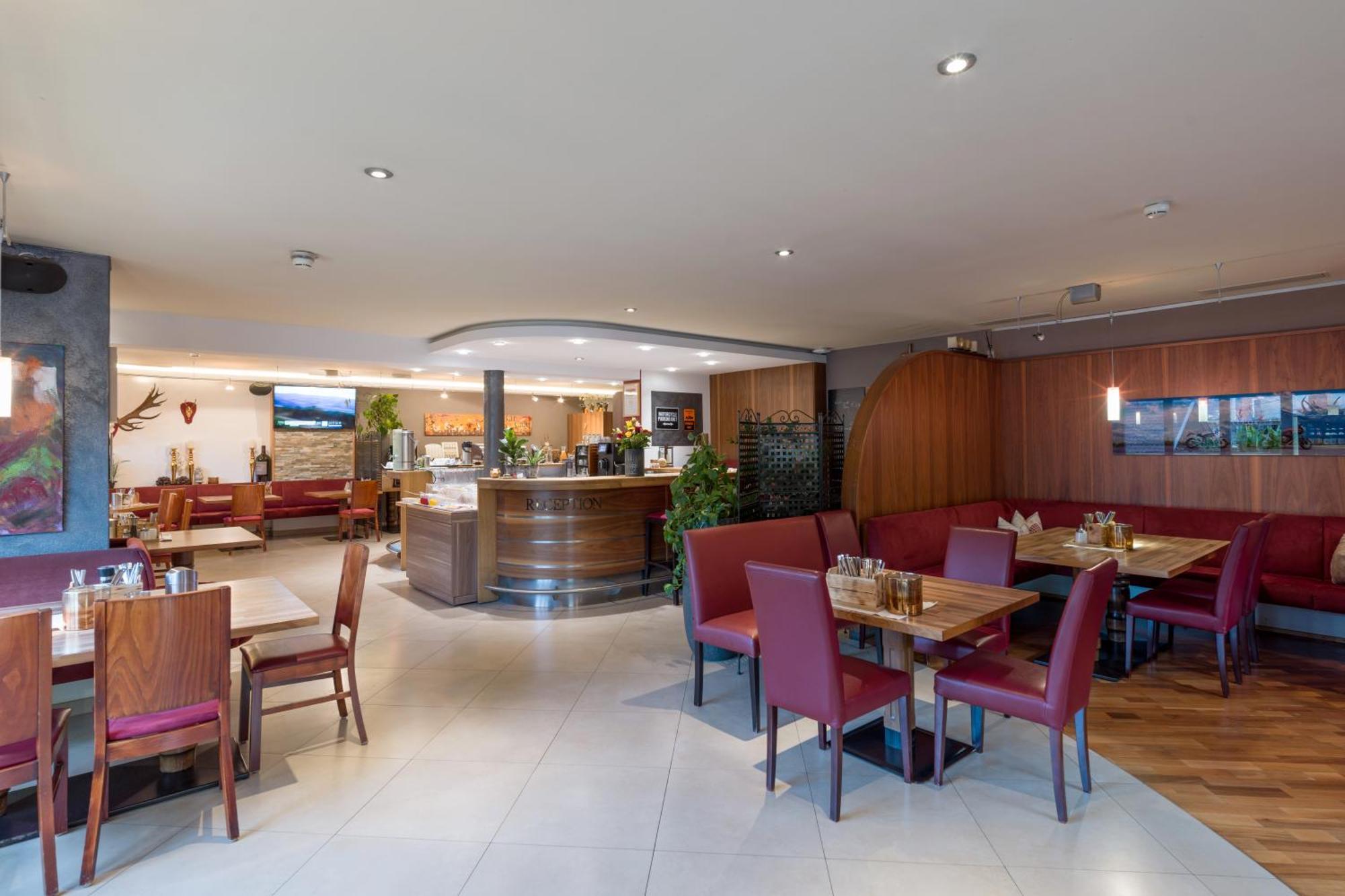 Das Sonnleiten Ski- Und Motorradhotel Bruck Im Zillertal Bruck am Ziller Bagian luar foto